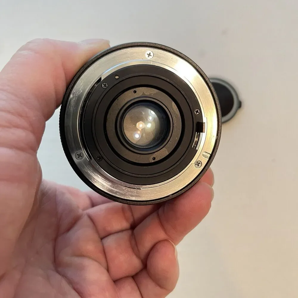 Vintage Focal MC Auto 28mm 1:2.8 520 Wide Angle Lens Minolta MC/MD